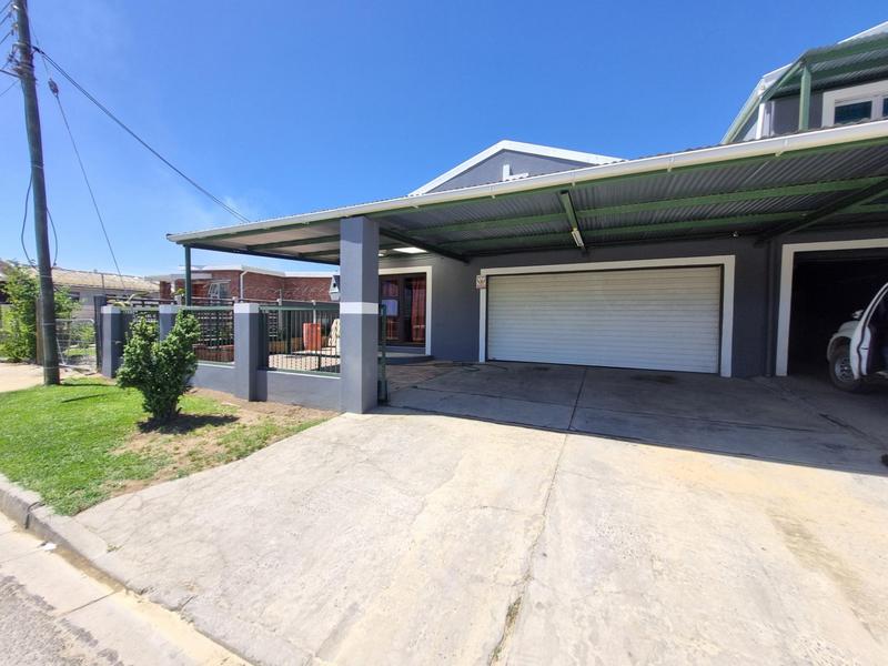 3 Bedroom Property for Sale in Bella Vista Western Cape
